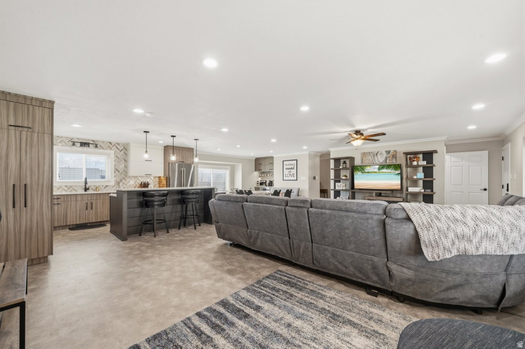 1055 S 1000 W Clearfield, UT 84015