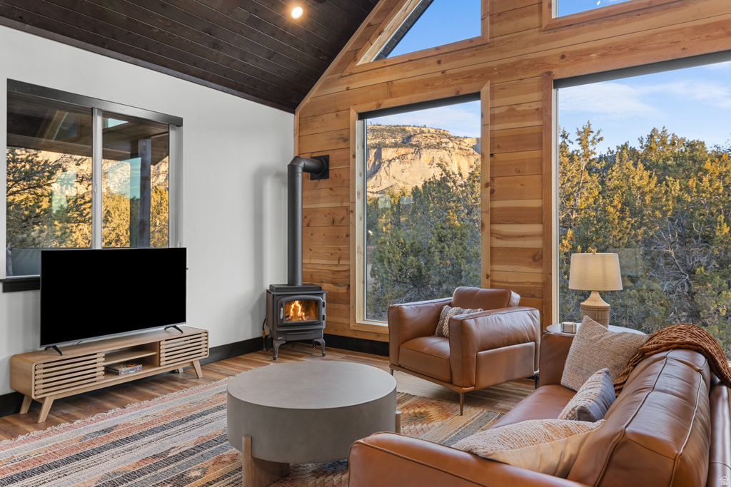 375 W WHITE CLIFFS DR Orderville, UT 84758