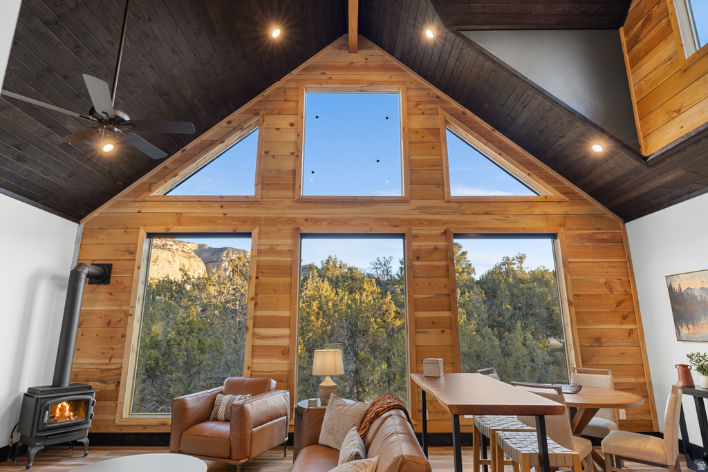 375 W WHITE CLIFFS DR Orderville, UT 84758