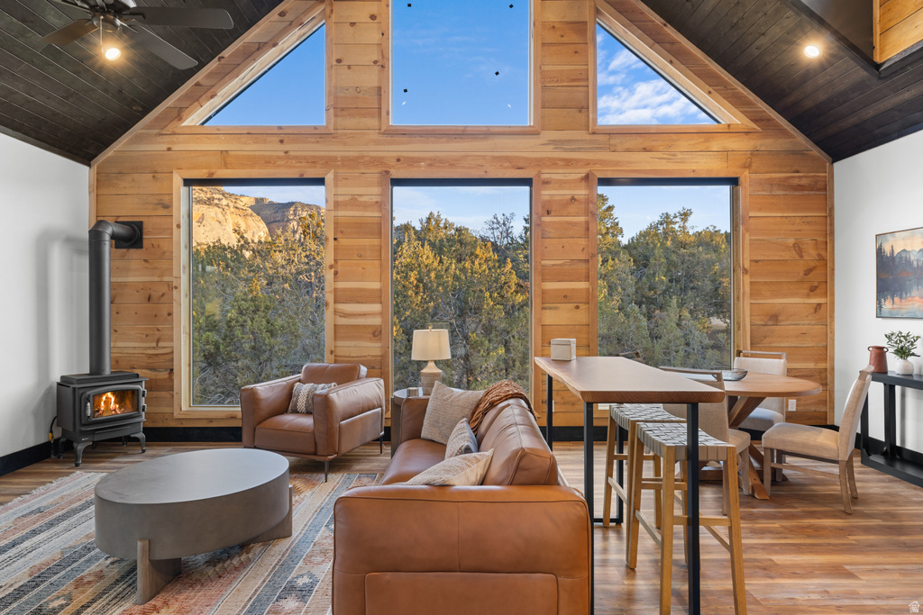 375 W WHITE CLIFFS DR Orderville, UT 84758