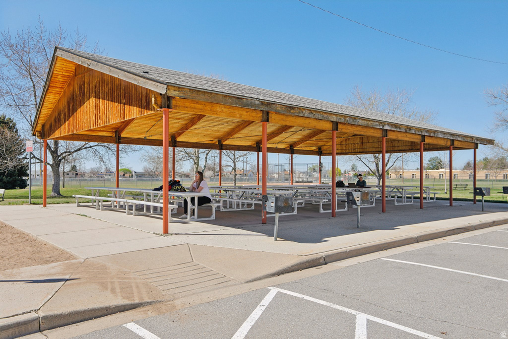 1960 N 2150 E Layton, UT 84040