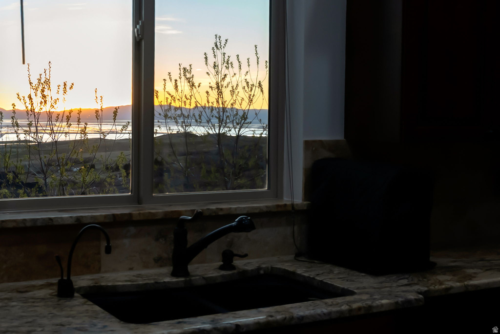 5055 N WATERFALL DR Pleasant View, UT 84414