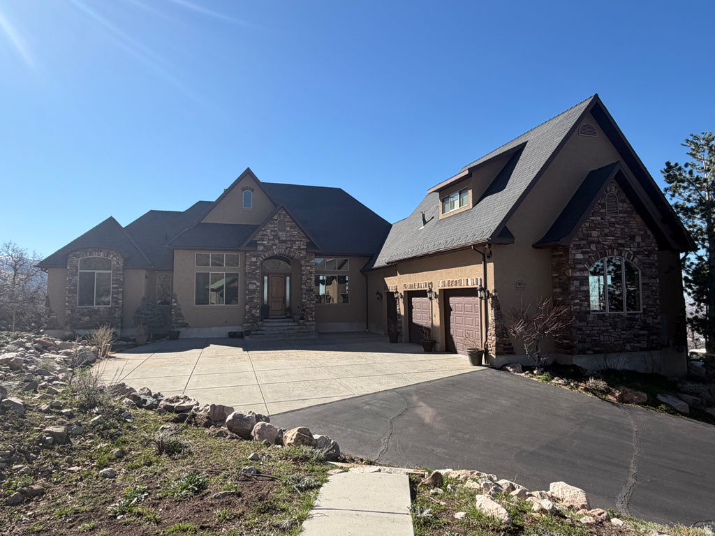 5055 N WATERFALL DR Pleasant View, UT 84414