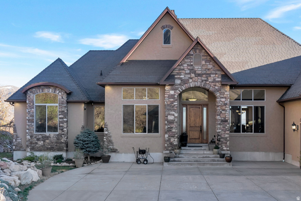 5055 N WATERFALL DR Pleasant View, UT 84414