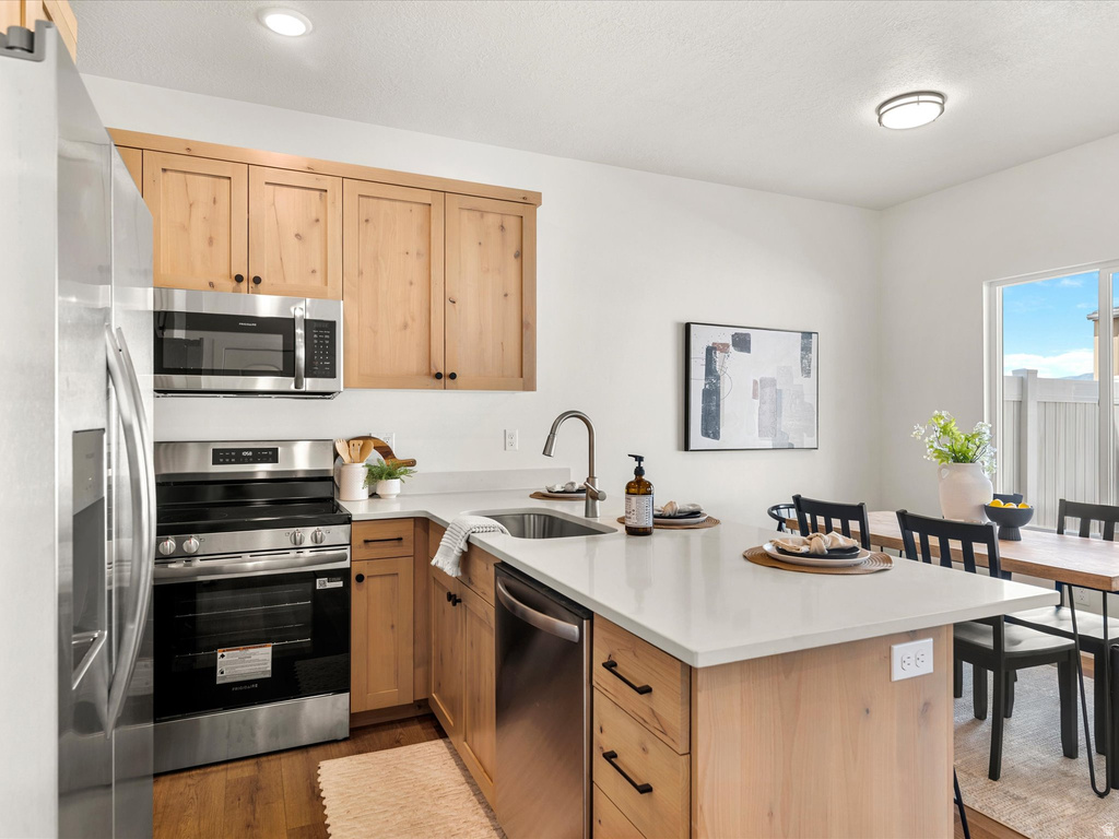 64 E CEDAR LN Malad City, ID 83252
