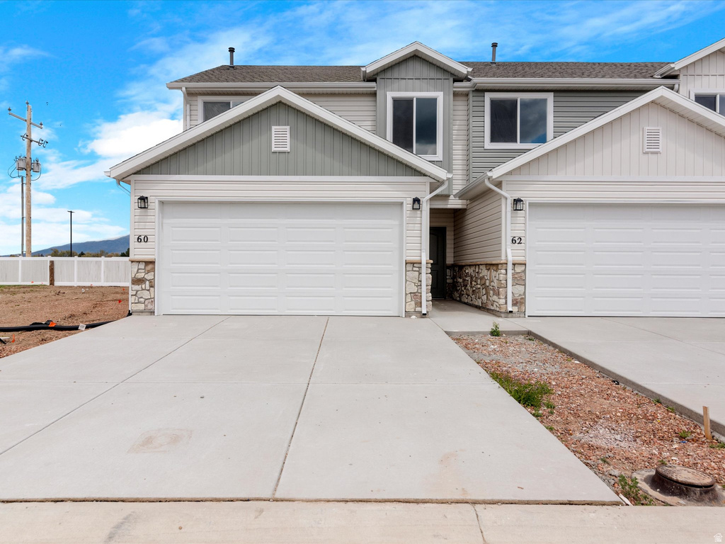 64 E CEDAR LN Malad City, ID 83252
