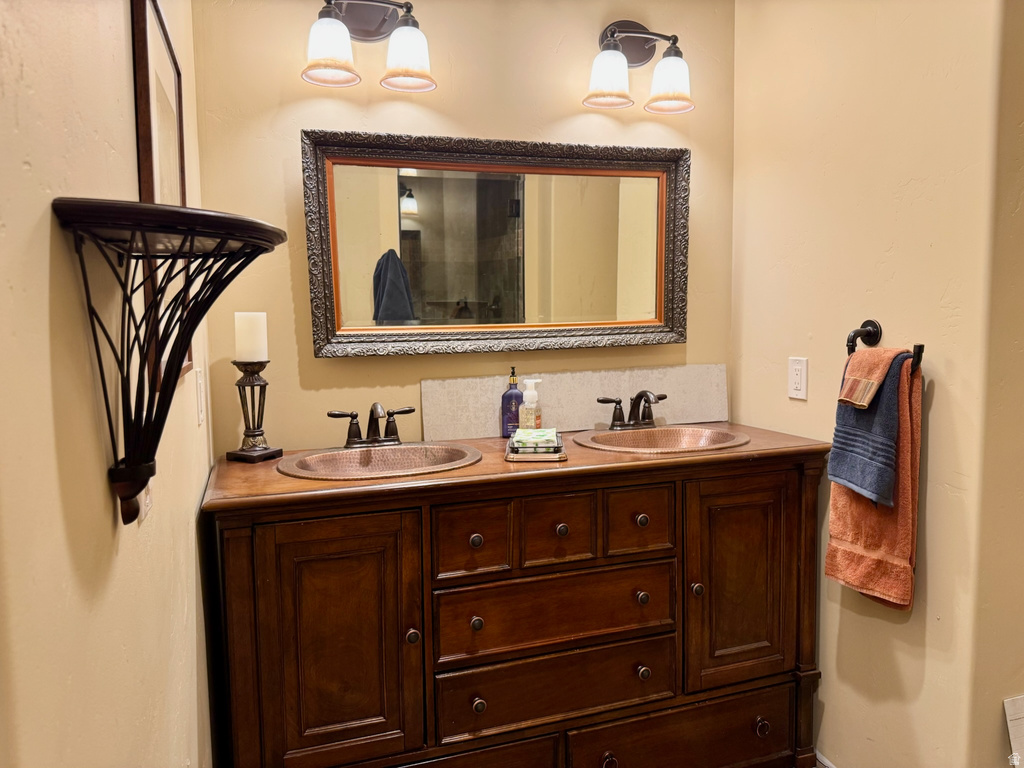 15319 S INDIAN PAINT CIR Bluffdale, UT 84065