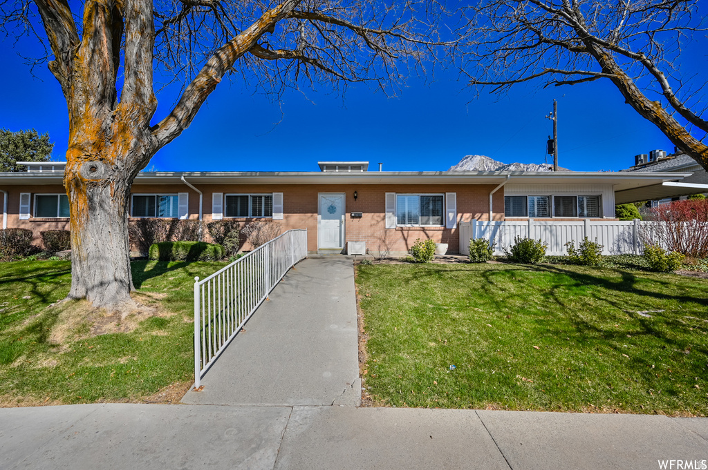 2244 E CARRIAGE LN #74 Holladay, UT 84117