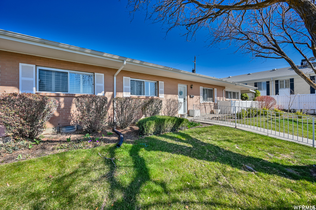 2244 E CARRIAGE LN #74 Holladay, UT 84117