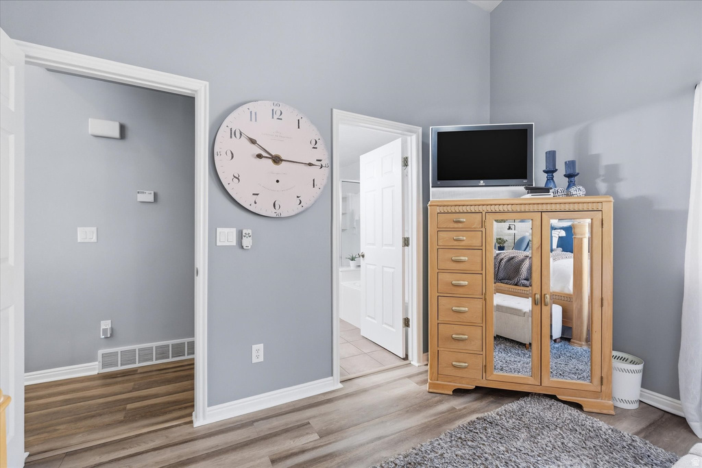 1131 E LAMPLIGHTER DR River Heights, UT 84321