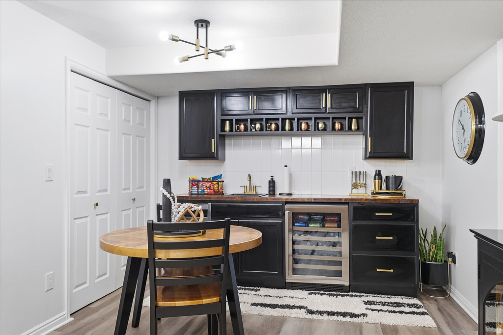 1131 E LAMPLIGHTER DR River Heights, UT 84321