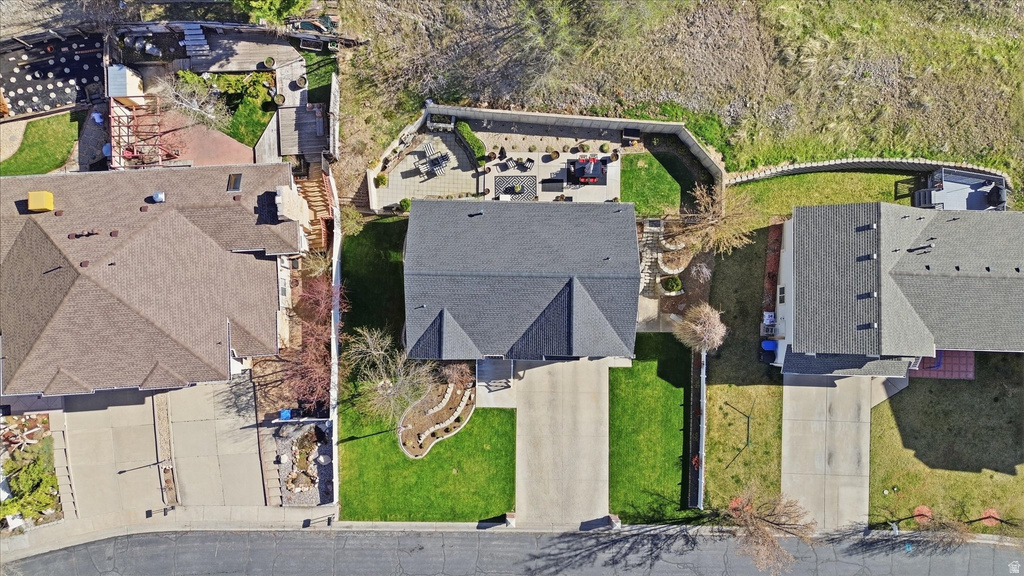 1131 E LAMPLIGHTER DR River Heights, UT 84321