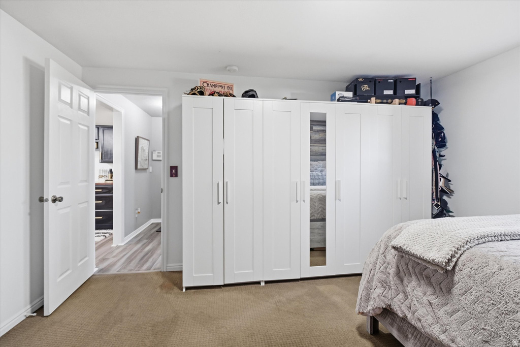 1131 E LAMPLIGHTER DR River Heights, UT 84321