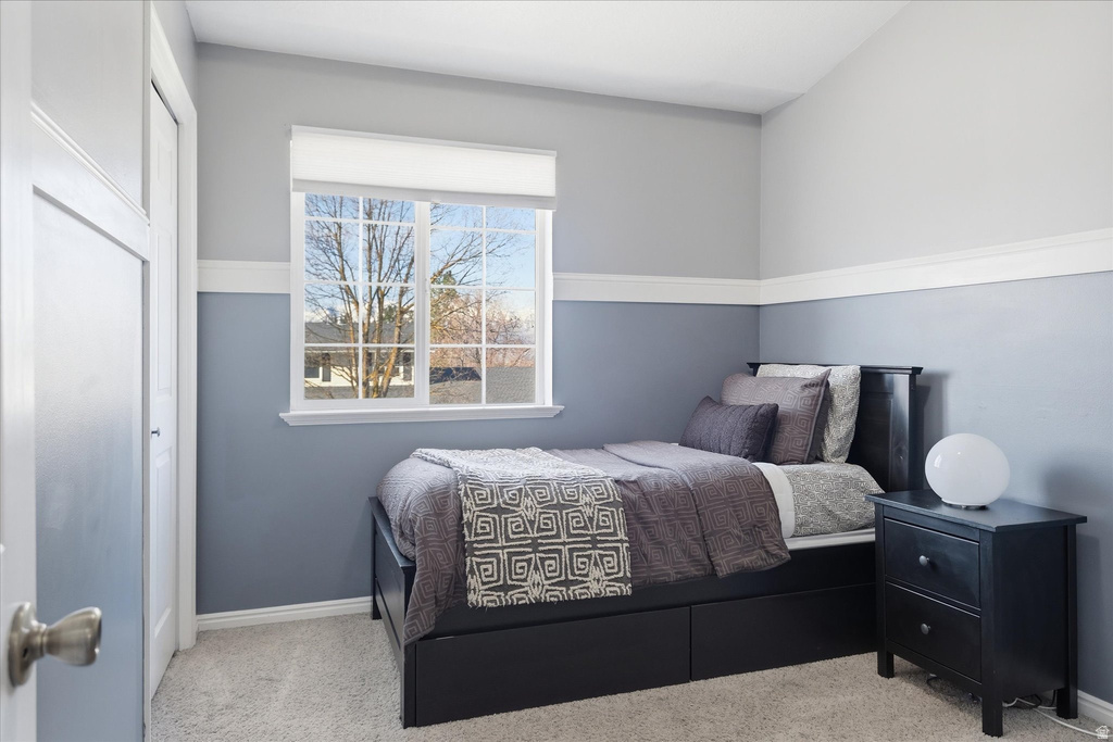 1131 E LAMPLIGHTER DR River Heights, UT 84321