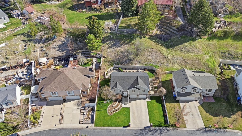 1131 E LAMPLIGHTER DR River Heights, UT 84321