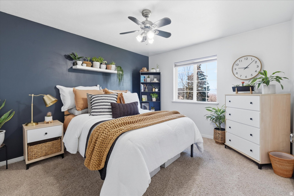 1131 E LAMPLIGHTER DR River Heights, UT 84321