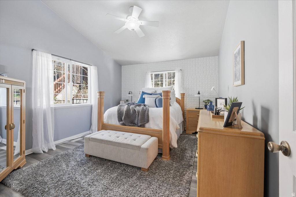 1131 E LAMPLIGHTER DR River Heights, UT 84321