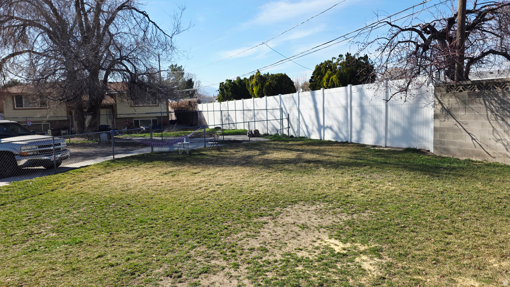 8404 S MONROE ST Midvale, UT 84047