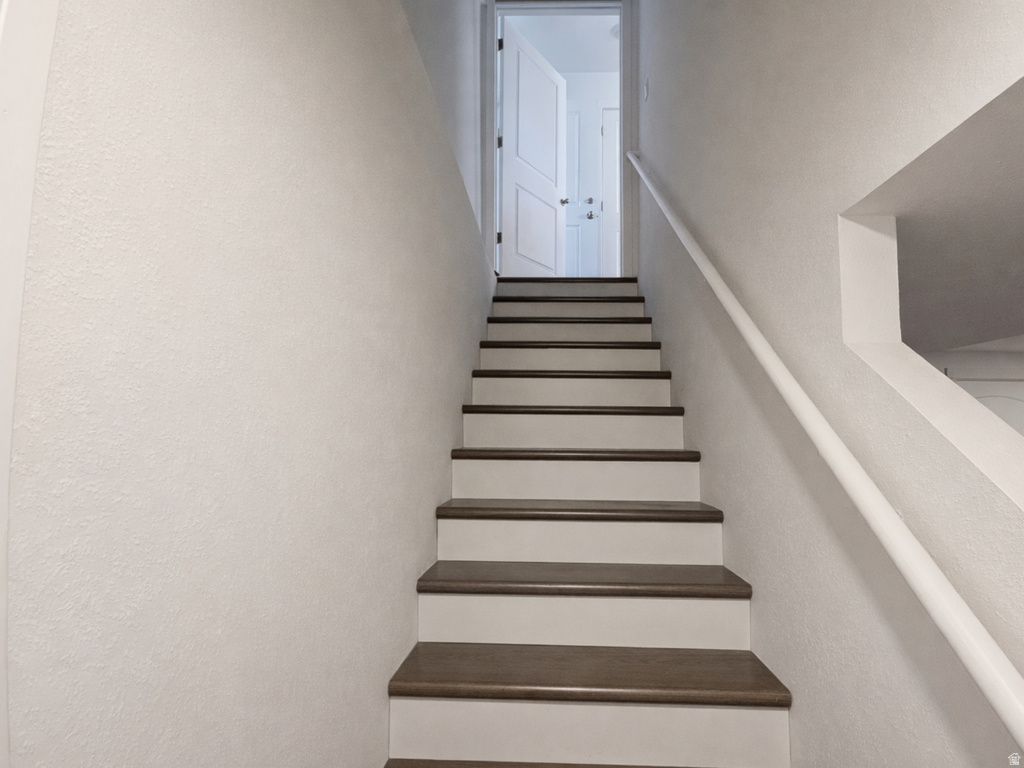 338 N STARBOARD LN Saratoga Springs, UT 84045