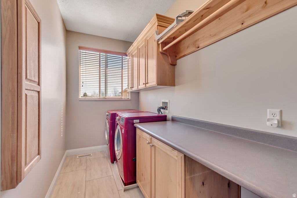 10289 S LOCUST RIDGE CT South Jordan, UT 84009