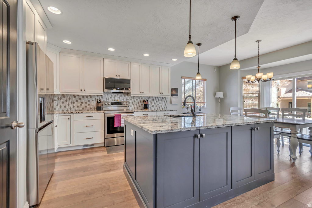 10289 S LOCUST RIDGE CT South Jordan, UT 84009