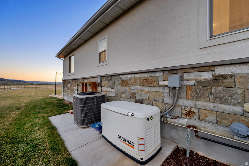 352 E BOULDERVILLE RD Oakley, UT 84055