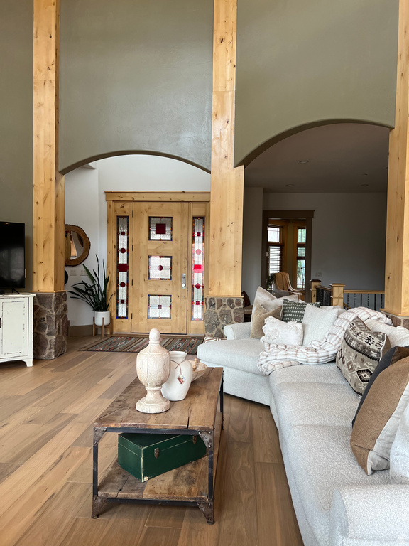 47 S MEADOW DR Springville, UT 84663