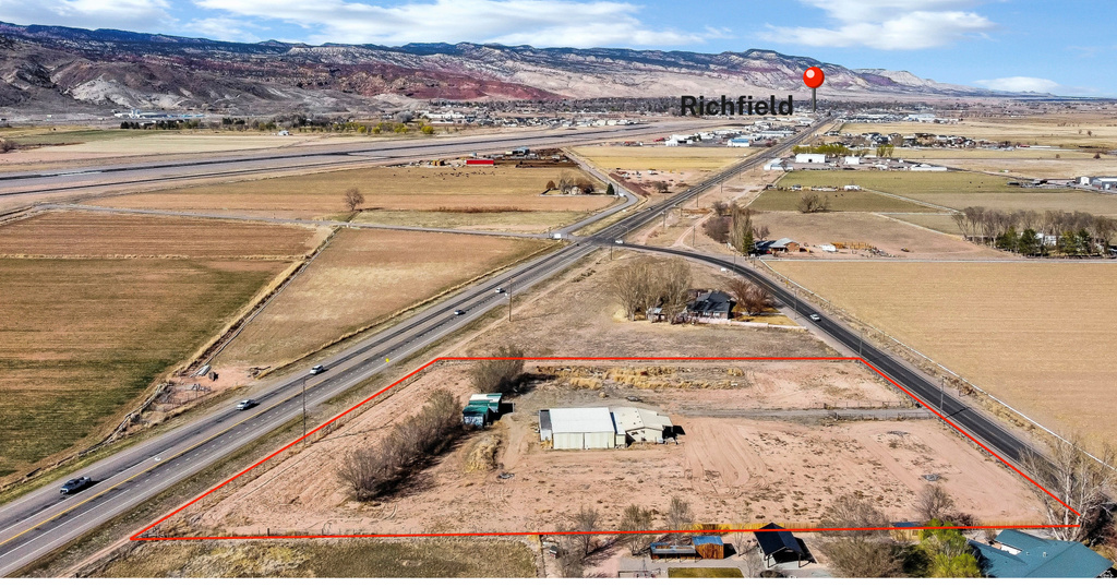 875 N MAIN ST Central Valley, UT 84754