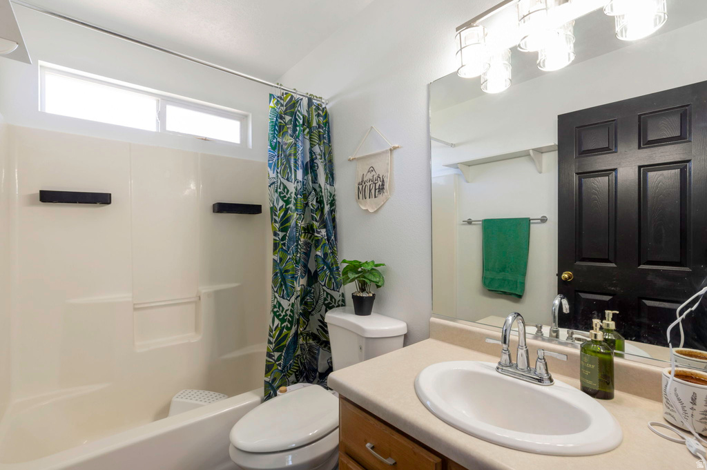 5207 MIDLAND DR Roy, UT 84067