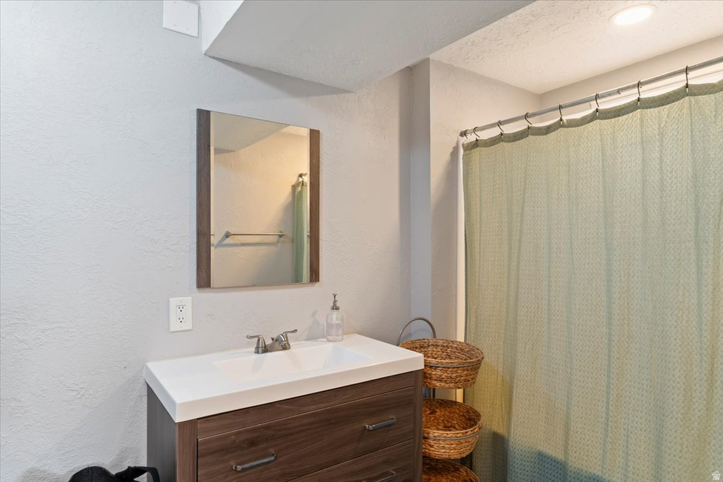 548 W 5150 S Washington Terrace, UT 84405