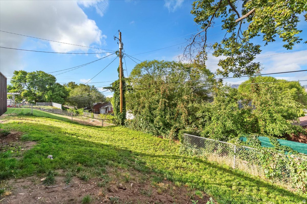 548 W 5150 S Washington Terrace, UT 84405