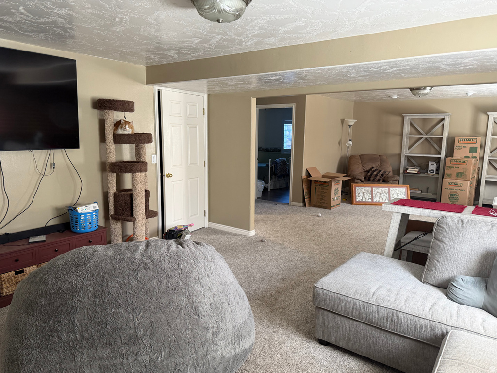 1697 W 2450 N Vernal, UT 84078