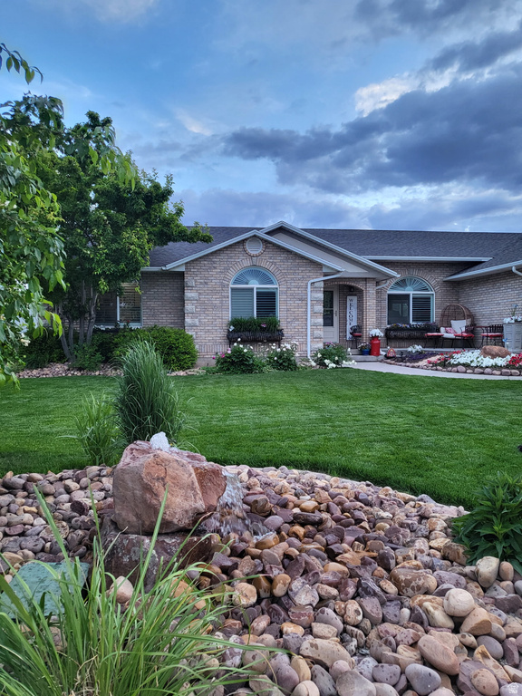 1697 W 2450 N photo 2
