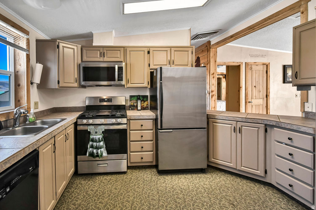 290 N 300 W Koosharem, UT 84744