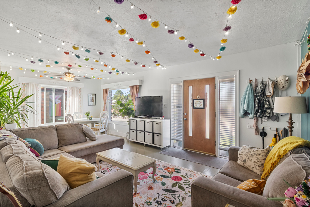 2713 S HIGHLAND DR Salt Lake City, UT 84106