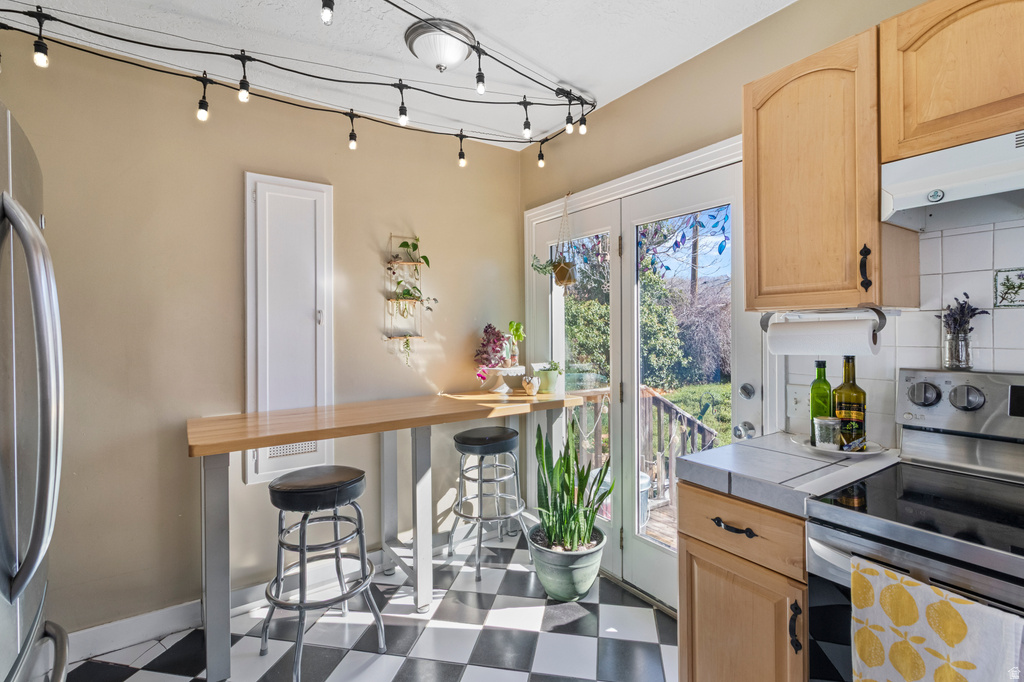 2713 S HIGHLAND DR Salt Lake City, UT 84106