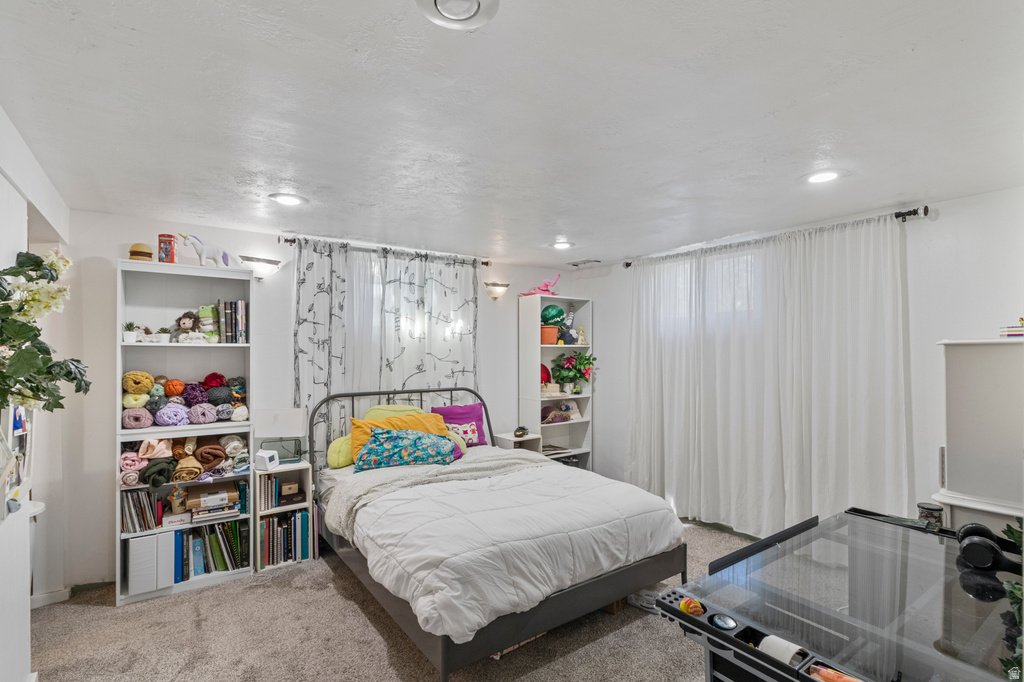 2713 S HIGHLAND DR Salt Lake City, UT 84106