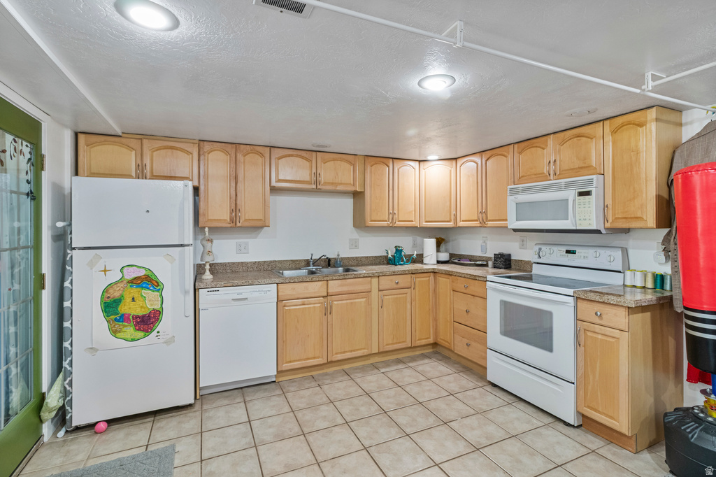 2713 S HIGHLAND DR Salt Lake City, UT 84106