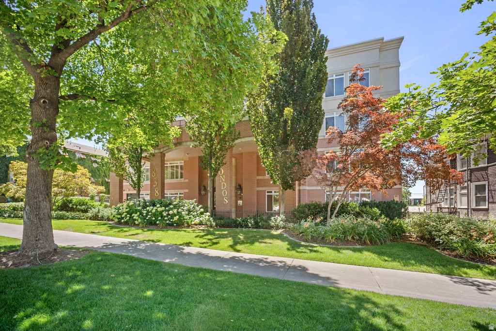 838 E SOUTH TEMPLE DR #303 Salt Lake City, UT 84102