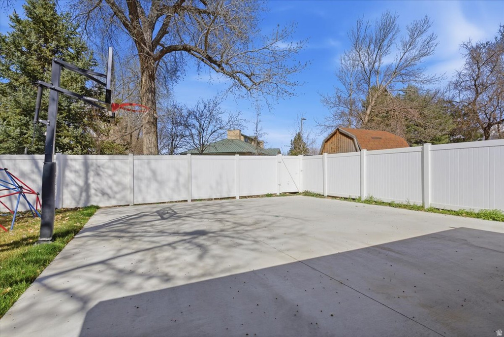 639 E CALNETTE DR Sandy, UT 84070