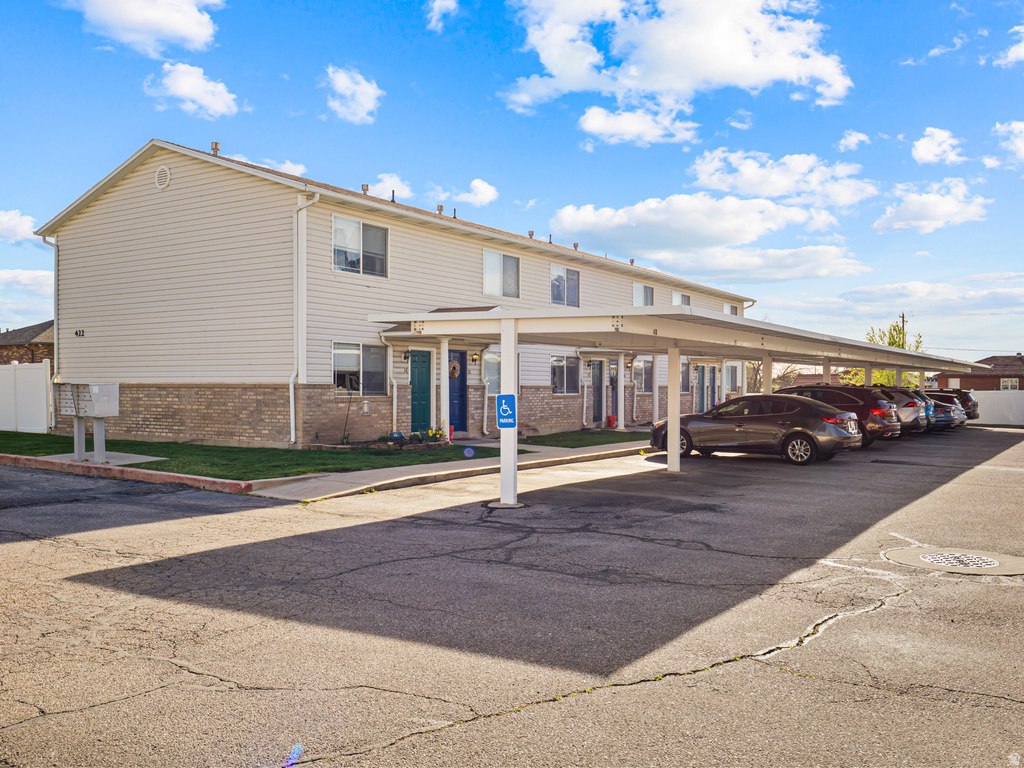 422 E 2050 N photo 4