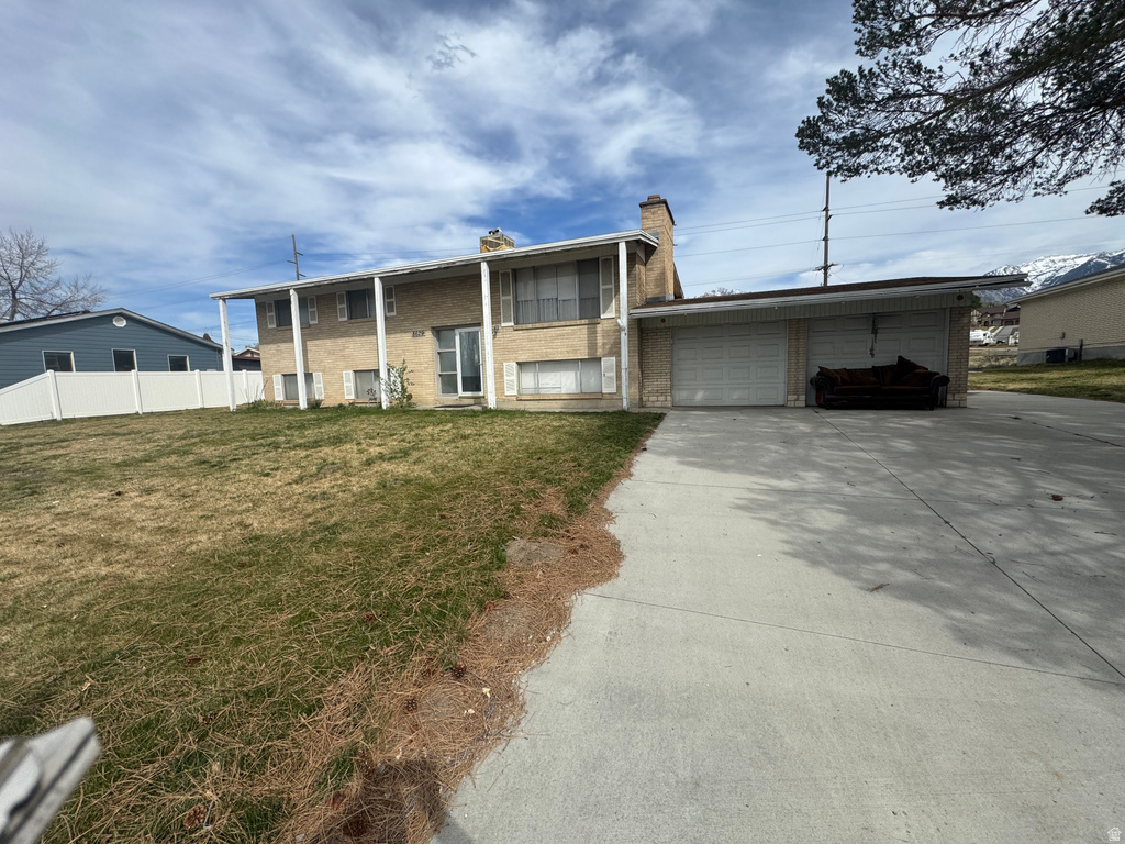 8629 S VAQUERO DR Sandy, UT 84107