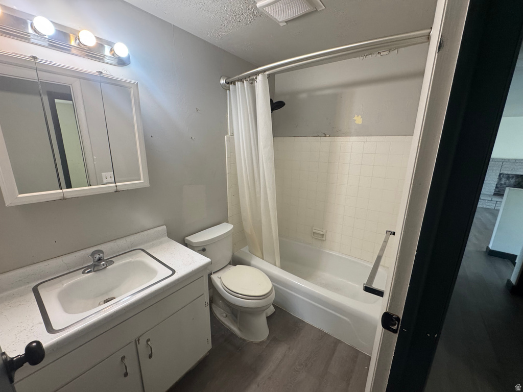 8629 S VAQUERO DR Sandy, UT 84107