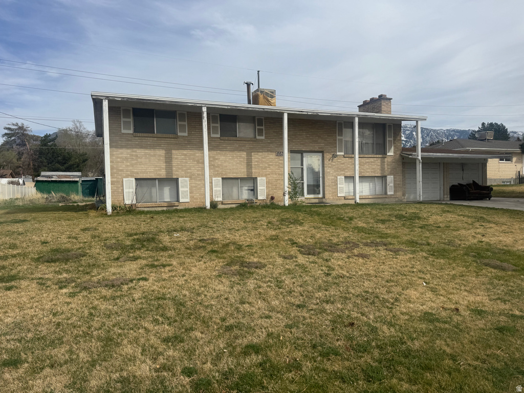 8629 S VAQUERO DR Sandy, UT 84107