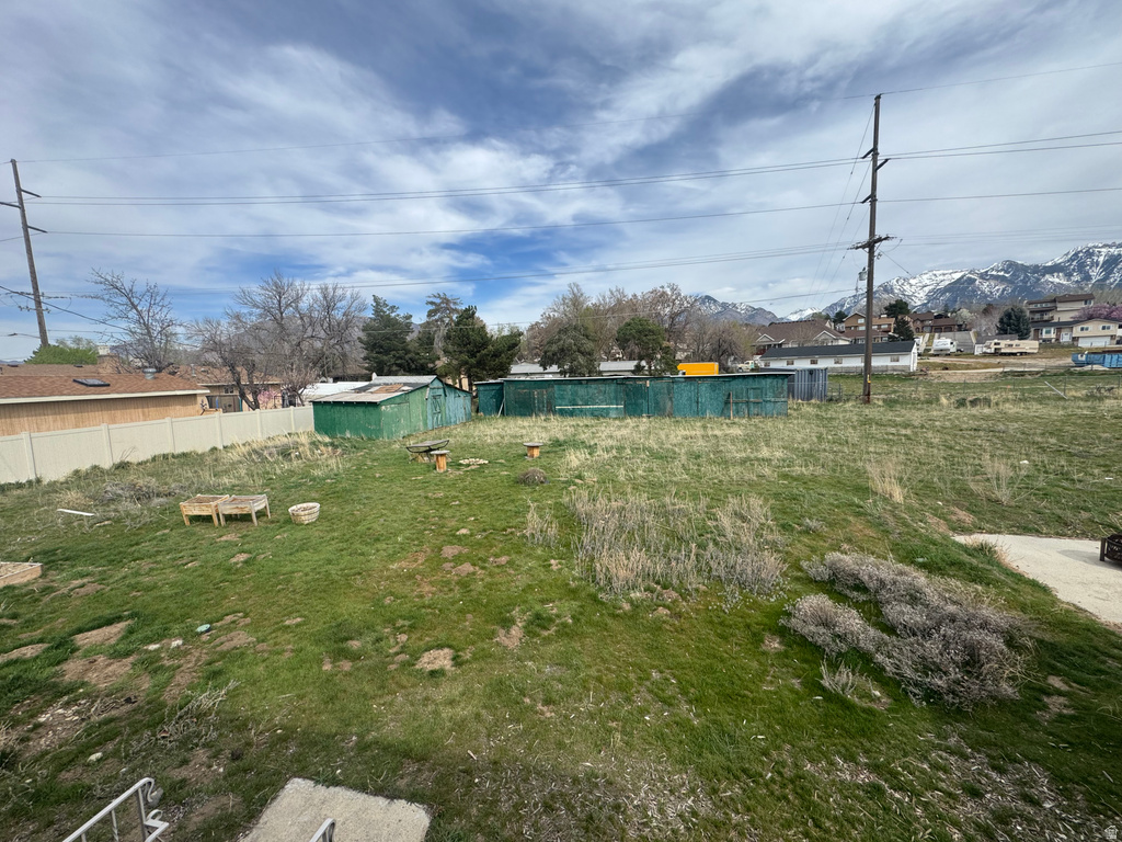 8629 S VAQUERO DR Sandy, UT 84107