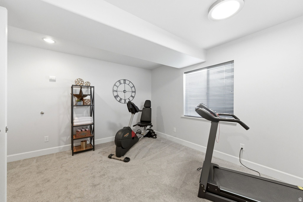 6577 S HIGH BLUFF DR West Valley City, UT 84118