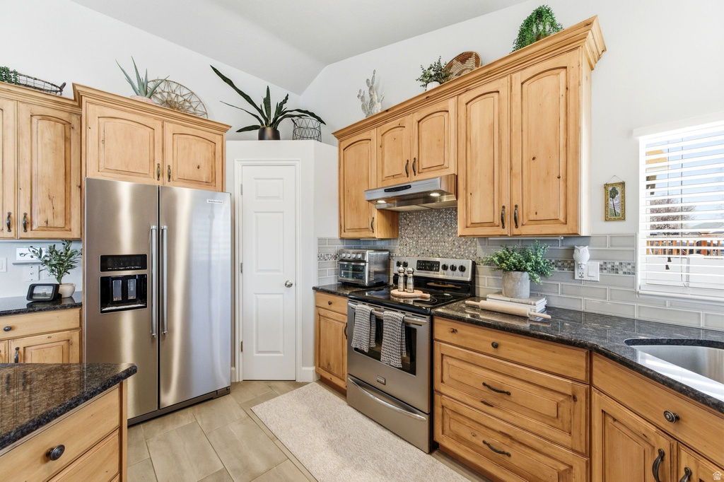 6577 S HIGH BLUFF DR West Valley City, UT 84118