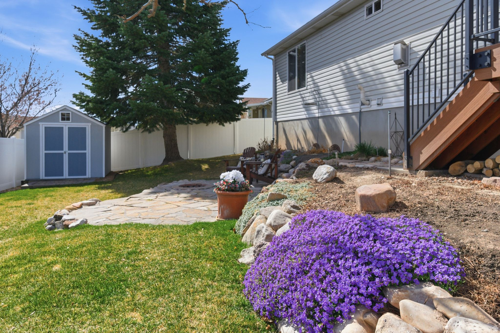 6577 S HIGH BLUFF DR West Valley City, UT 84118