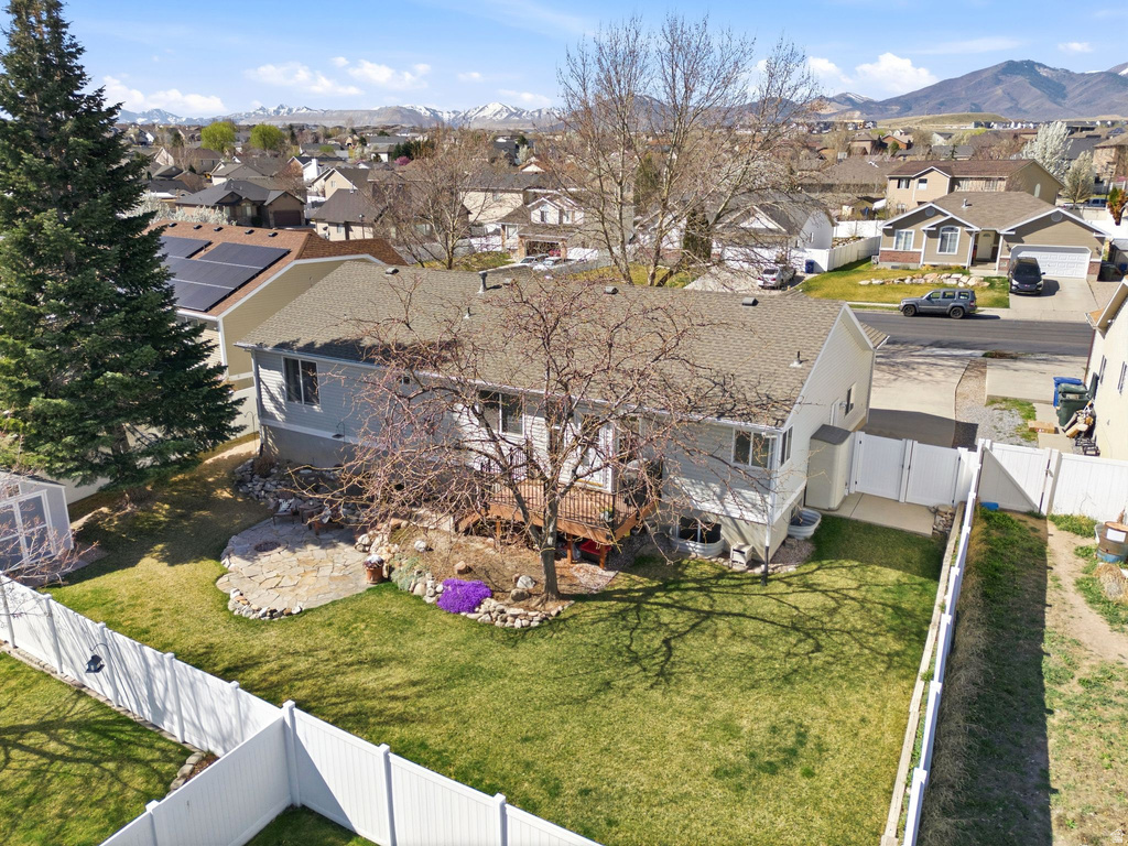 6577 S HIGH BLUFF DR West Valley City, UT 84118