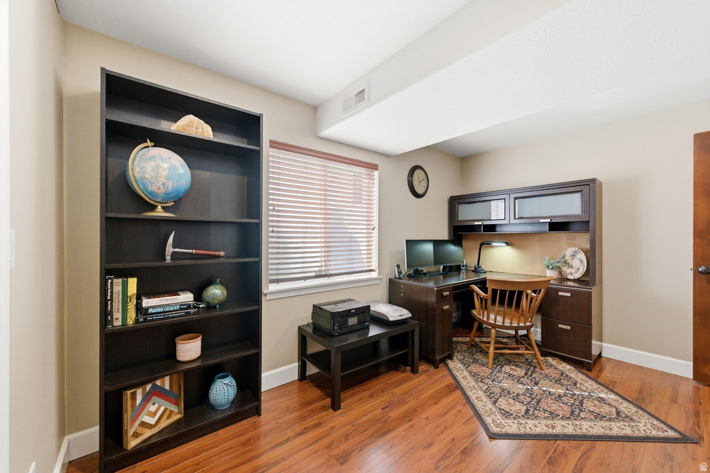 6577 S HIGH BLUFF DR West Valley City, UT 84118